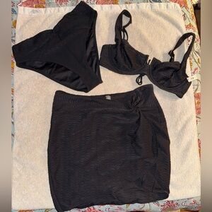 VICTORIA’S SECRET SWIM (3-PIECE SET NWT)